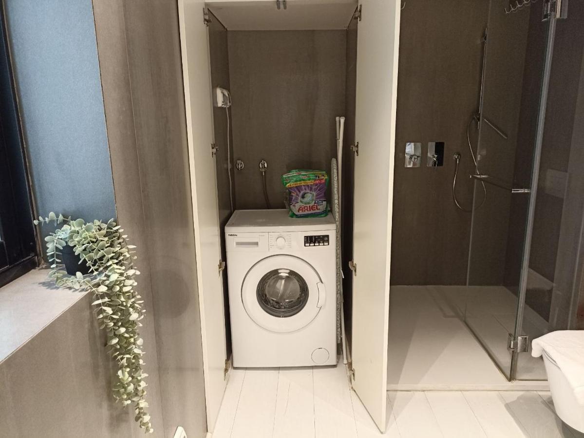 Apartamento Yalarent Sea-Breeze Penthouse With Jacuzzi Bat Yam Exterior foto
