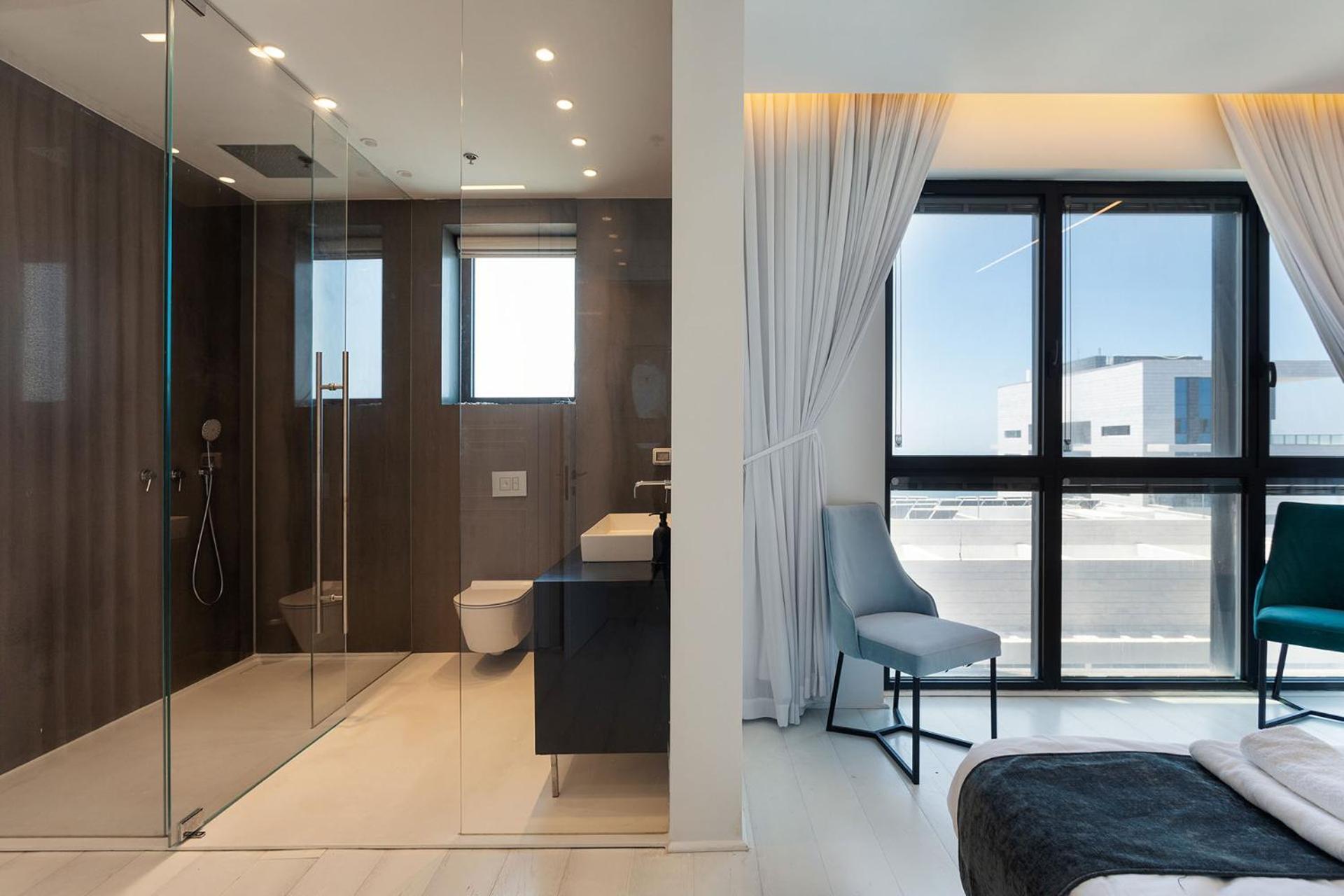 Apartamento Yalarent Sea-Breeze Penthouse With Jacuzzi Bat Yam Exterior foto